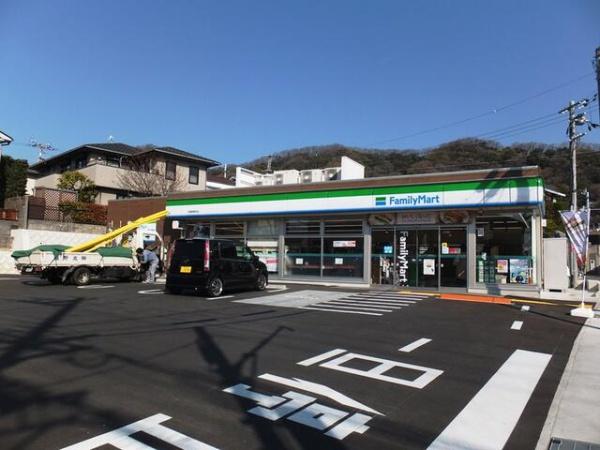 プラーフ夢野(ファミリーマート兵庫熊野町店)
