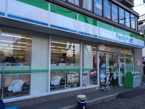 アクロス神戸灘アパートメント(ファミリーマート阪神大石駅前店)