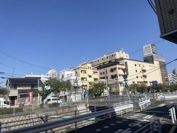 ラ　メゾンアンソレイエ板宿