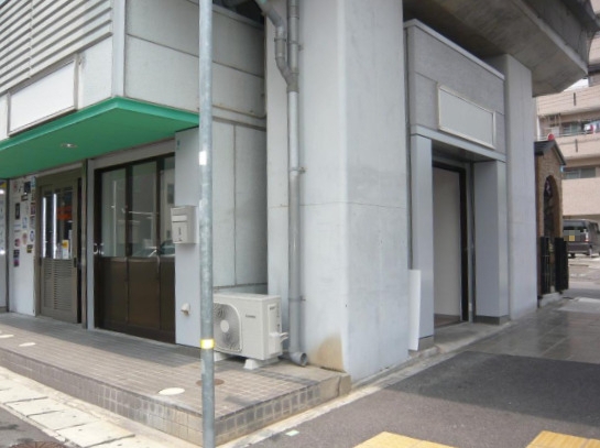 東和ビル1