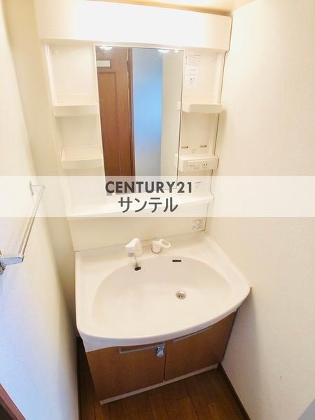 ユーミー新城