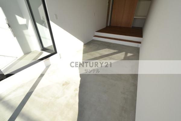 AKHC(エイケイエイチシー）