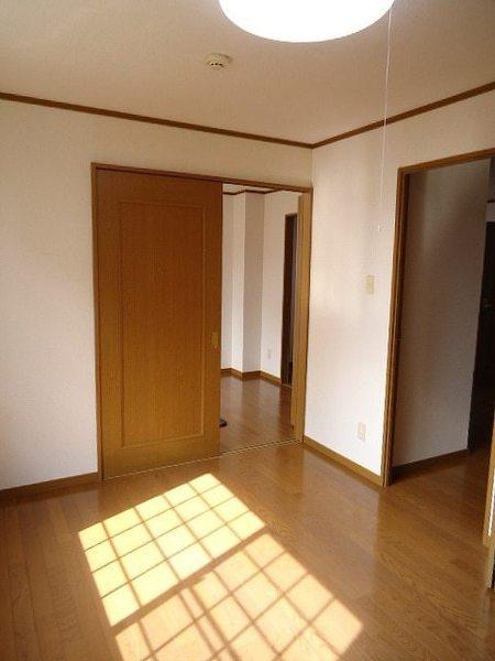 イーズ　６
