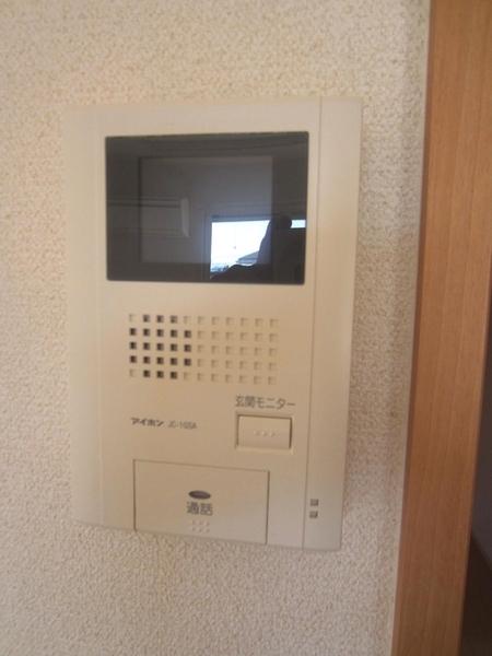 グランモア　ブルージュA棟