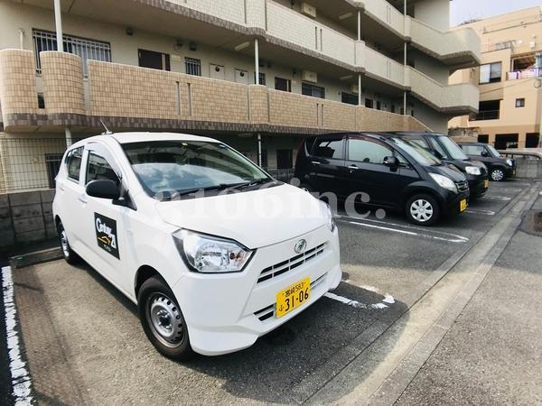 ファミリアOdo(駐車場)