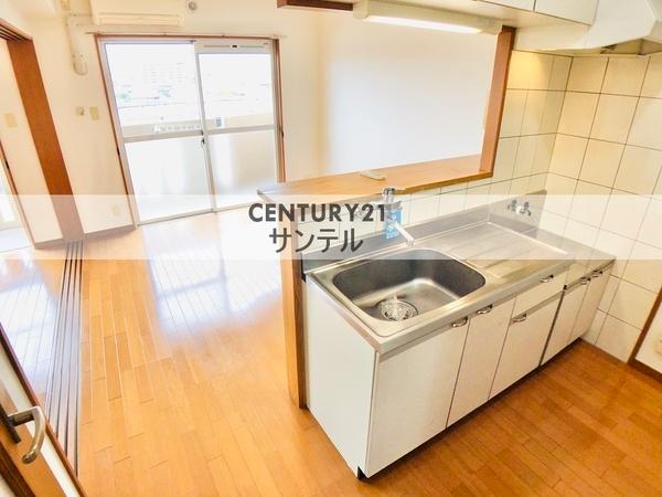 ユーミー新城