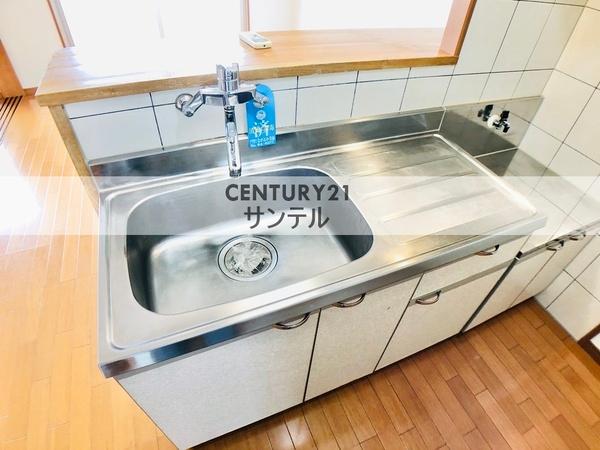 ユーミー新城