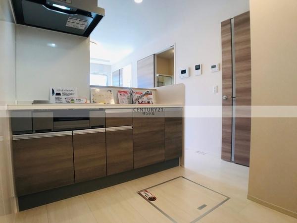 room　M
