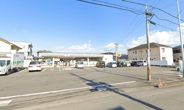 メゾン・Ａｎｇｅ　Ｂ棟(セブンイレブン佐土原広瀬中学校前店)
