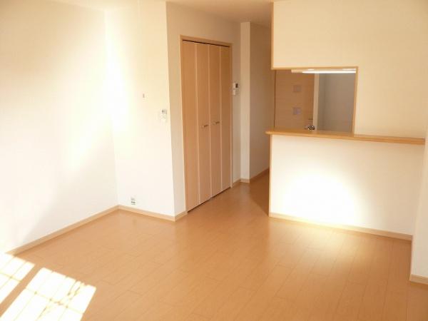 エンブレイス　Ｂ