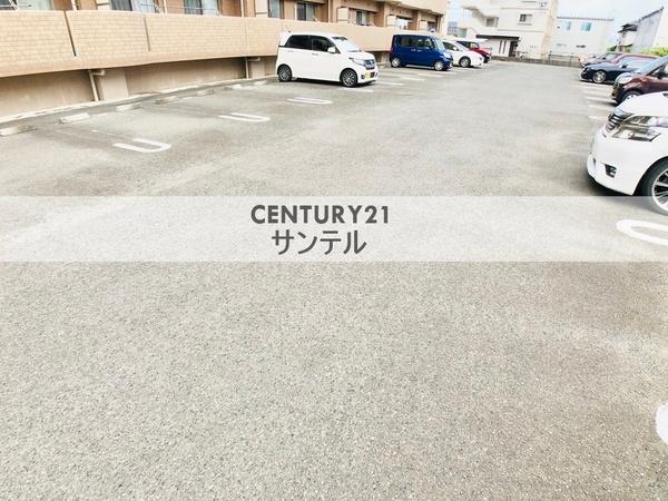 ユーミー新城