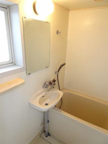 ザ・ライトハウス(バス)