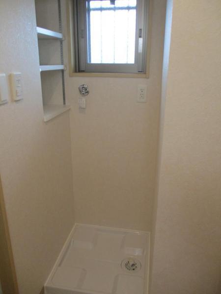 クレスト小松