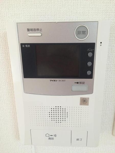 クレスト小松