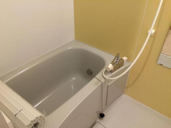 クレスト小松