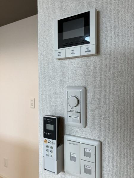 D-Resena浮城
