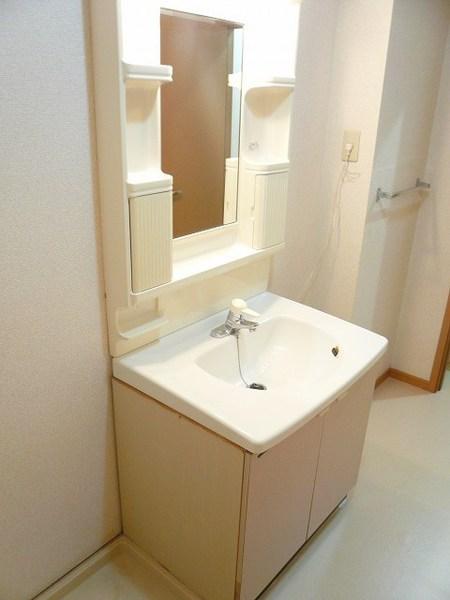 エステ－トヒルズ　Ｂ