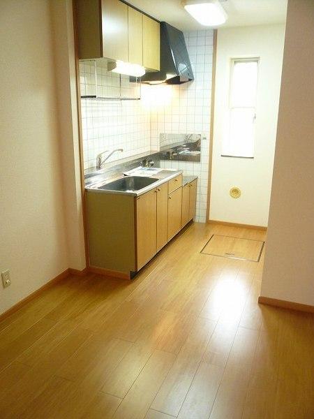 エステ－トヒルズ　Ｂ