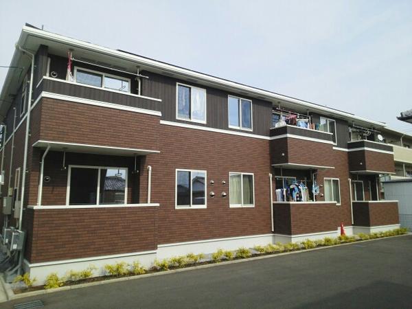 ティータウン レガーロ B