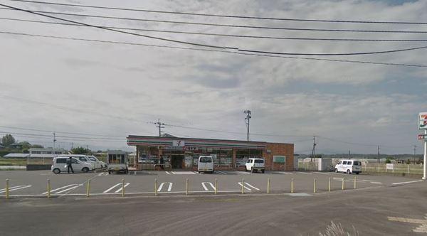 ルミエールTOJIKI B棟(セブンイレブン佐土原上田島店)