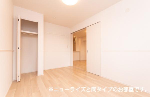 宮崎市高岡町五町のアパート