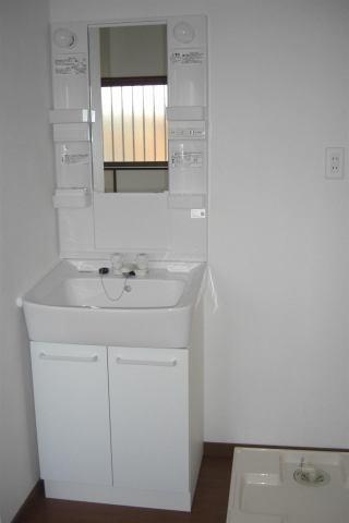 宮崎市船塚３丁目のアパート