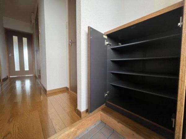 シャンテ一の宮(玄関)