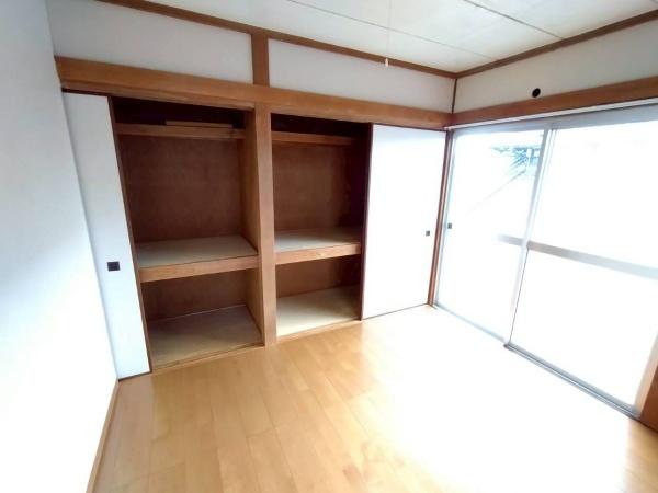 宮崎市村角町宮崎牟田のアパート(収納)