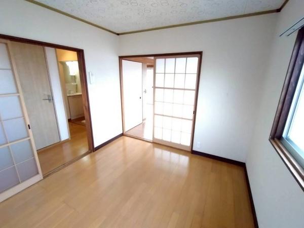 宮崎市村角町宮崎牟田のアパート(洋室)