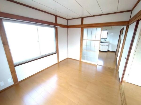 宮崎市村角町宮崎牟田のアパート(リビング)