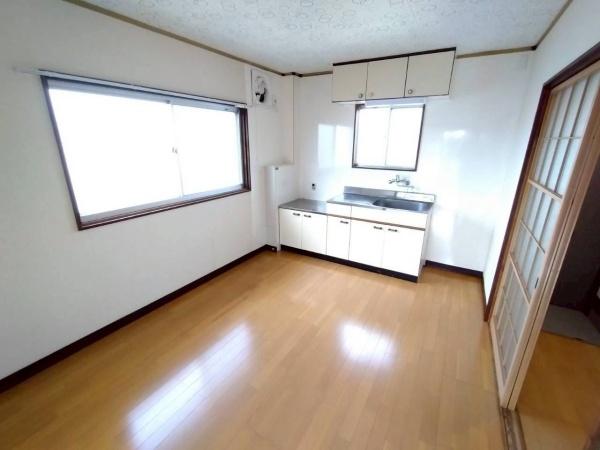宮崎市村角町宮崎牟田のアパート(リビング)