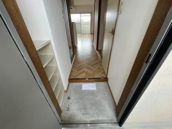 宮崎市南高松町のマンション(玄関)