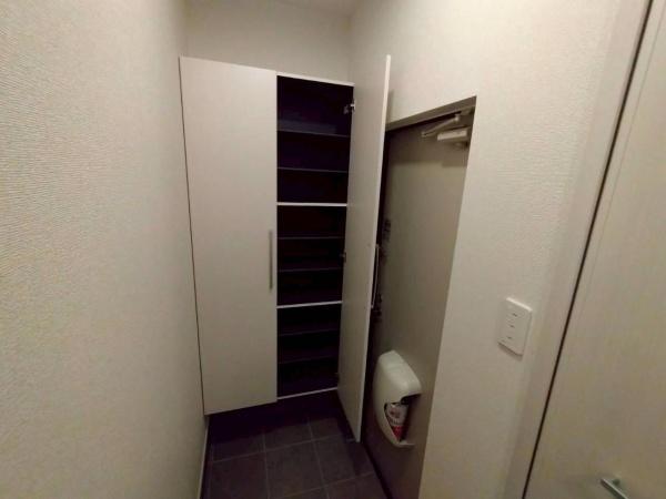 メテオール・ケイ 2(玄関)