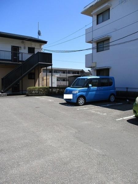 サンライズ大東(駐車場)