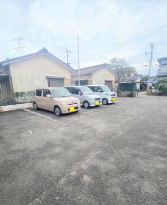 オメガシティI(駐車場)