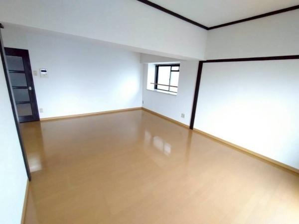 エラン宮崎II番館(リビング)