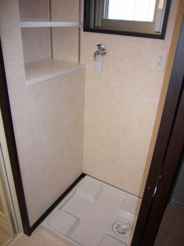 ヴィラ　ミモザ