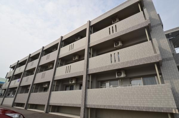 ヴィラ　ミモザ