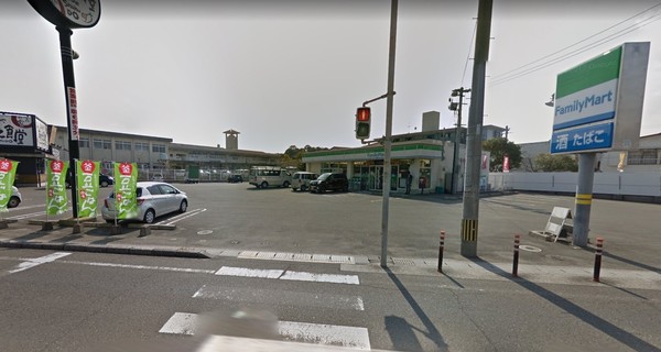 サンライズ吉永E棟(ファミリーマート恒久店)