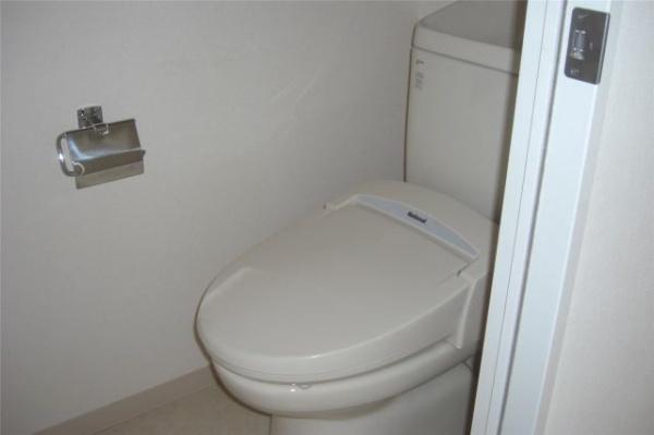 宮崎市船塚１丁目のマンション