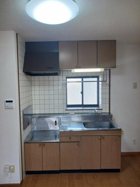 サンテラス窪　B