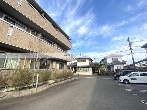 T-Room