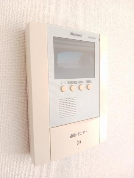 エミールシャラン