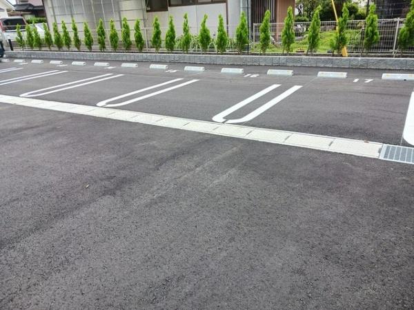 リナセント　１