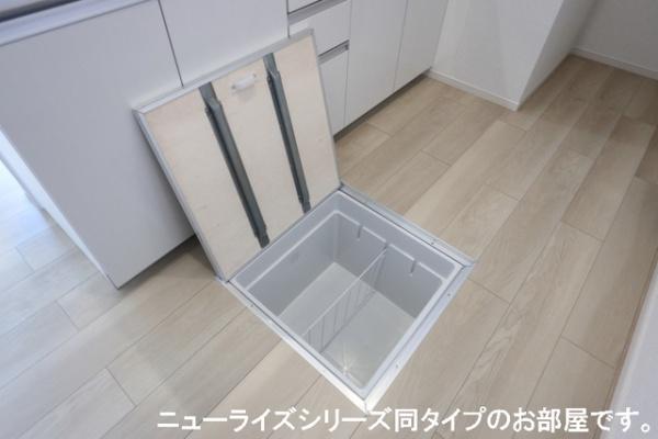 ラ・フルール　麓　壱番館