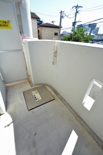 アリュール・アイ