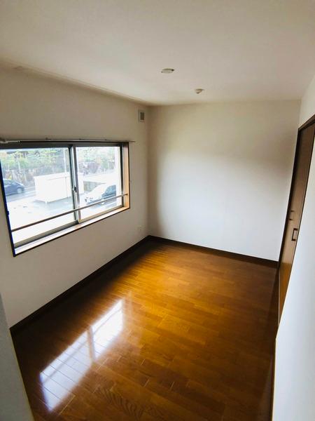 COLLINE（コリーヌ）