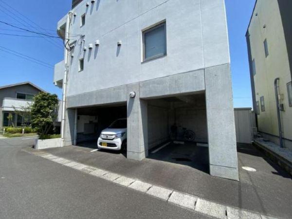 フォレストカーサ
