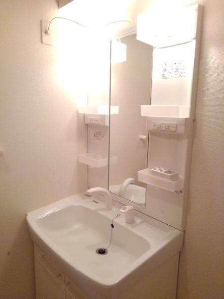 メゾン　ド　アダージョ　Ｂ