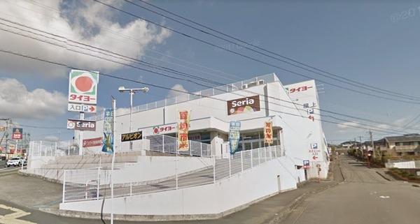 シャトル小松(タイヨー小松台店)